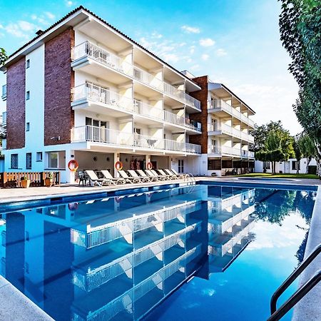 Apartamentos Sunway Arizona Sitges Bagian luar foto