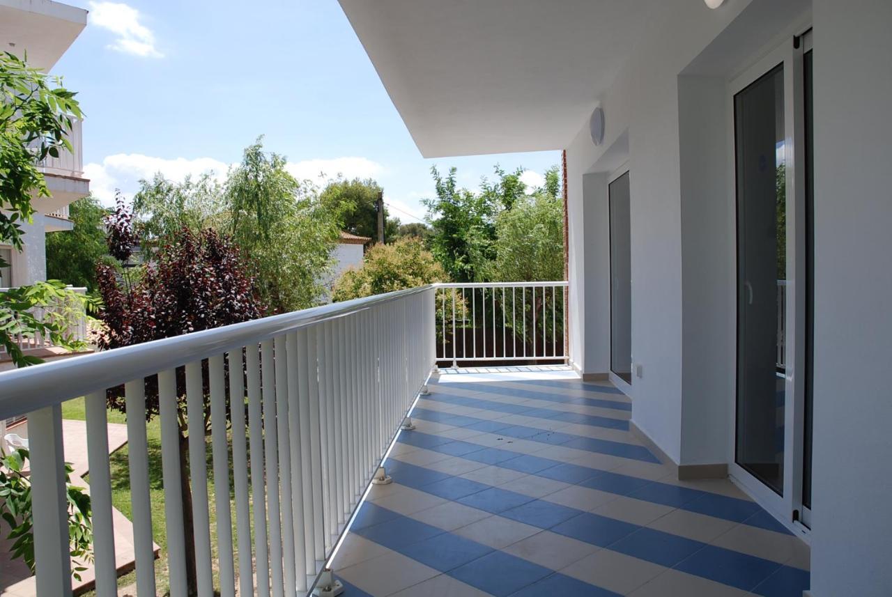 Apartamentos Sunway Arizona Sitges Bagian luar foto