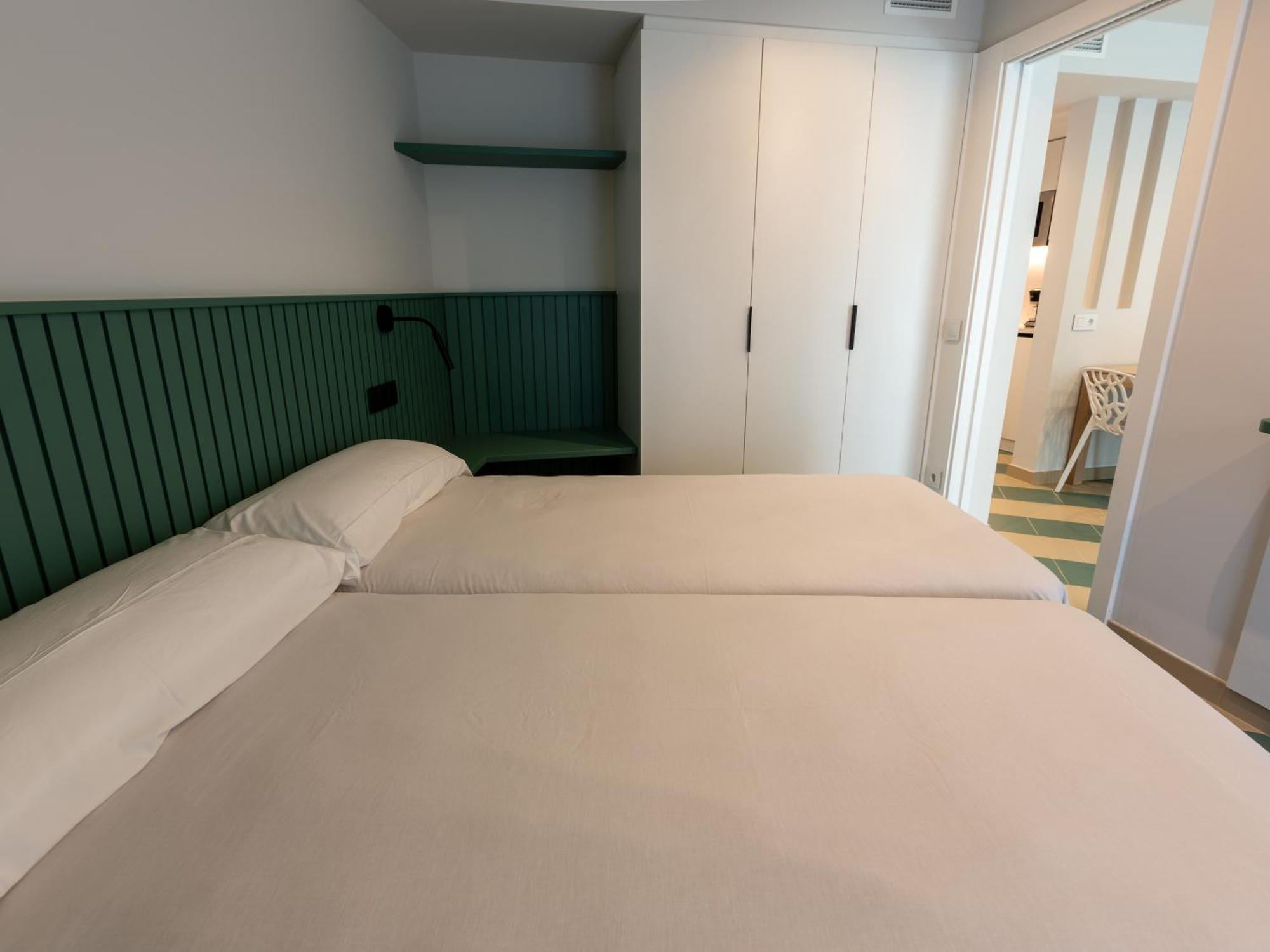 Apartamentos Sunway Arizona Sitges Bagian luar foto