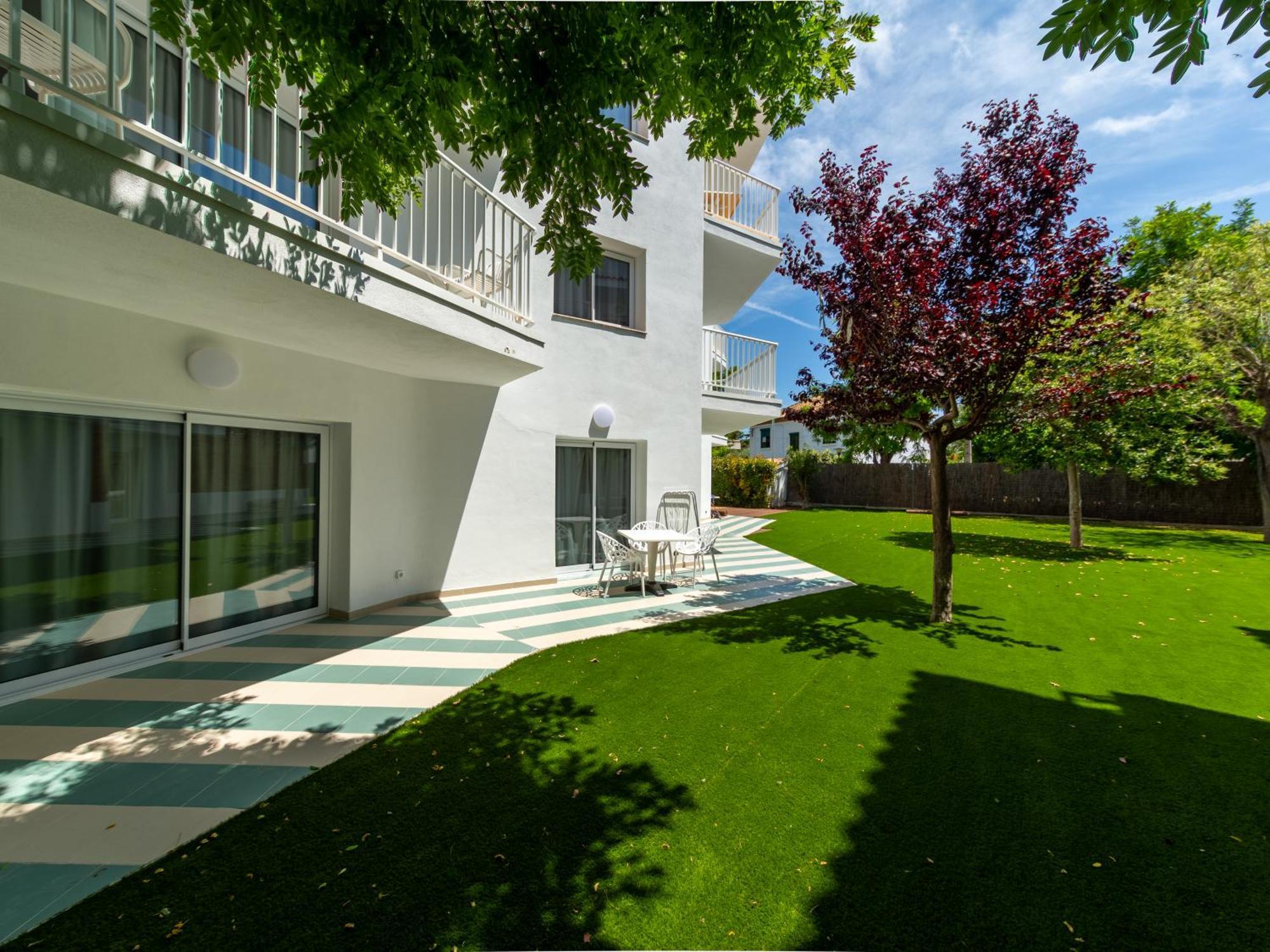 Apartamentos Sunway Arizona Sitges Bagian luar foto