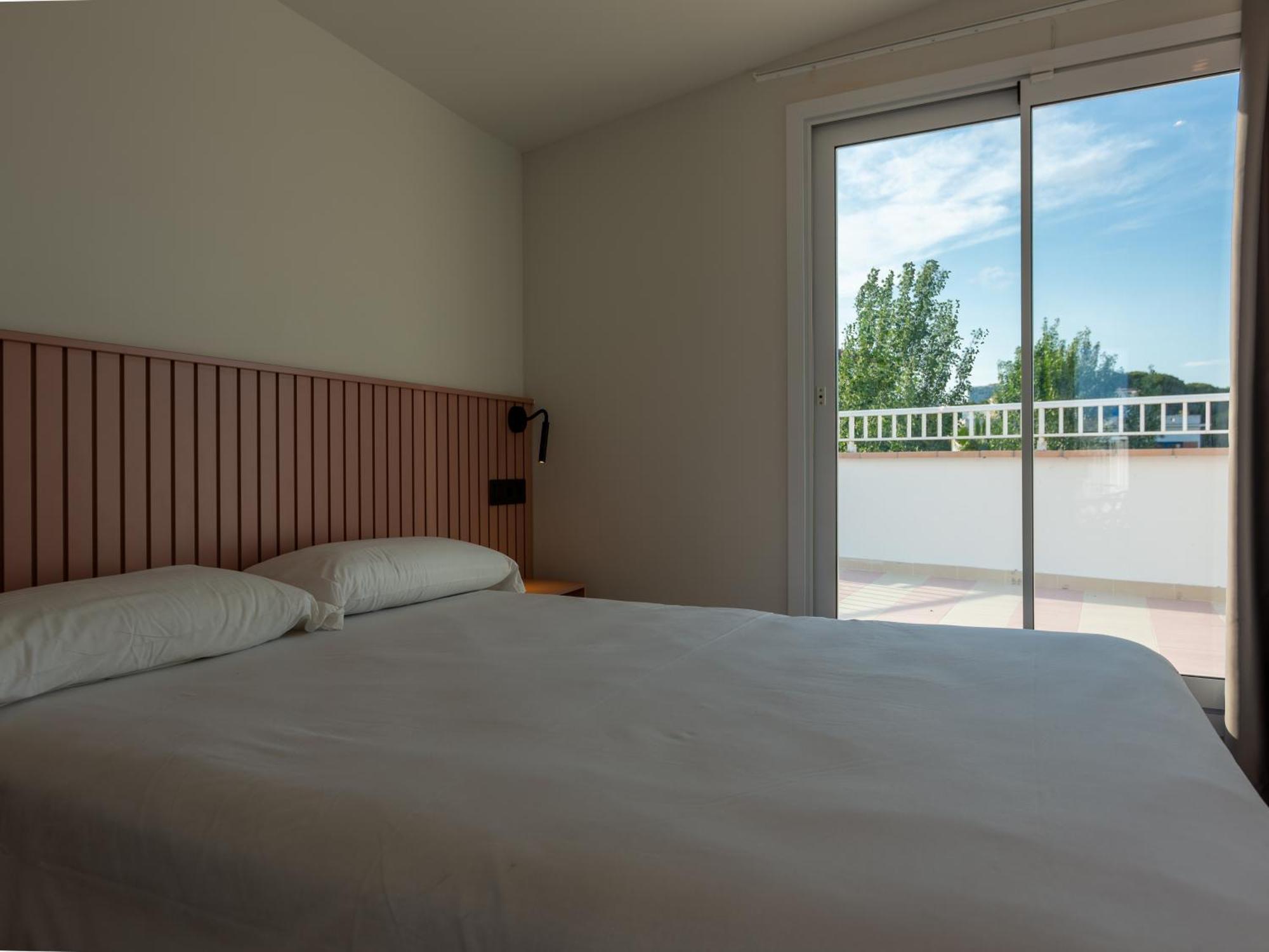 Apartamentos Sunway Arizona Sitges Bagian luar foto