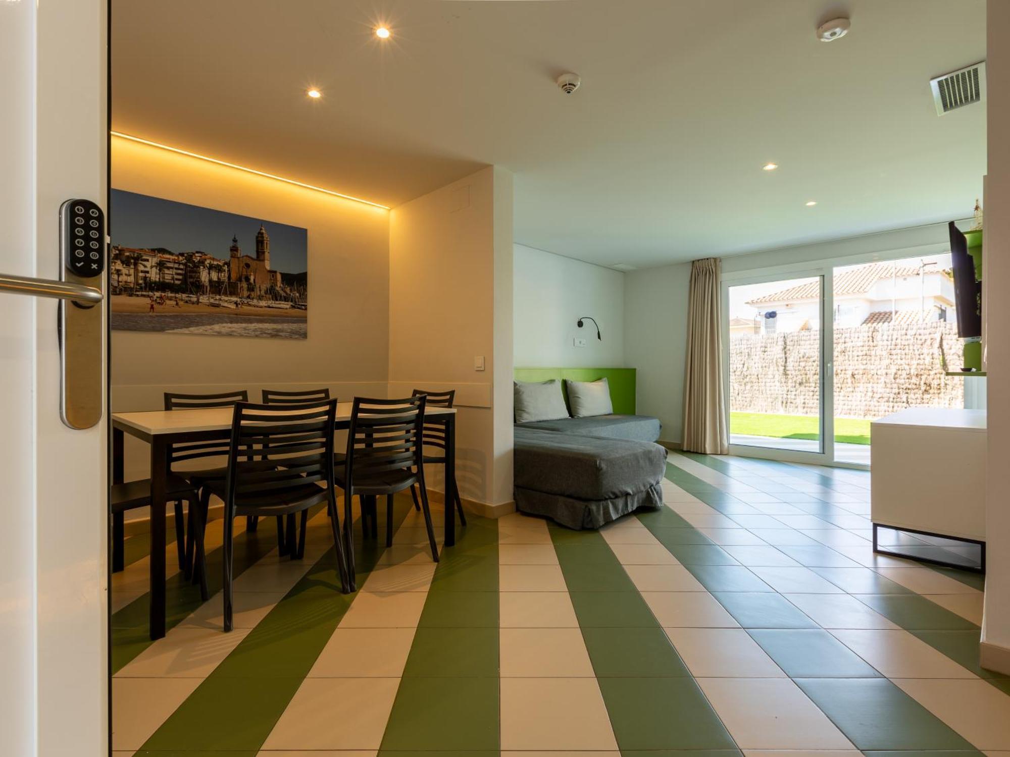 Apartamentos Sunway Arizona Sitges Bagian luar foto