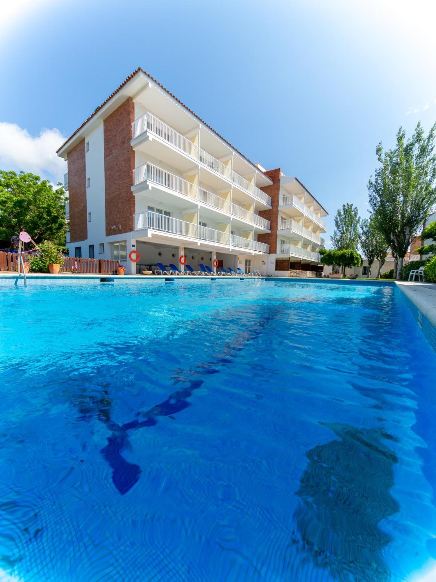 Apartamentos Sunway Arizona Sitges Bagian luar foto