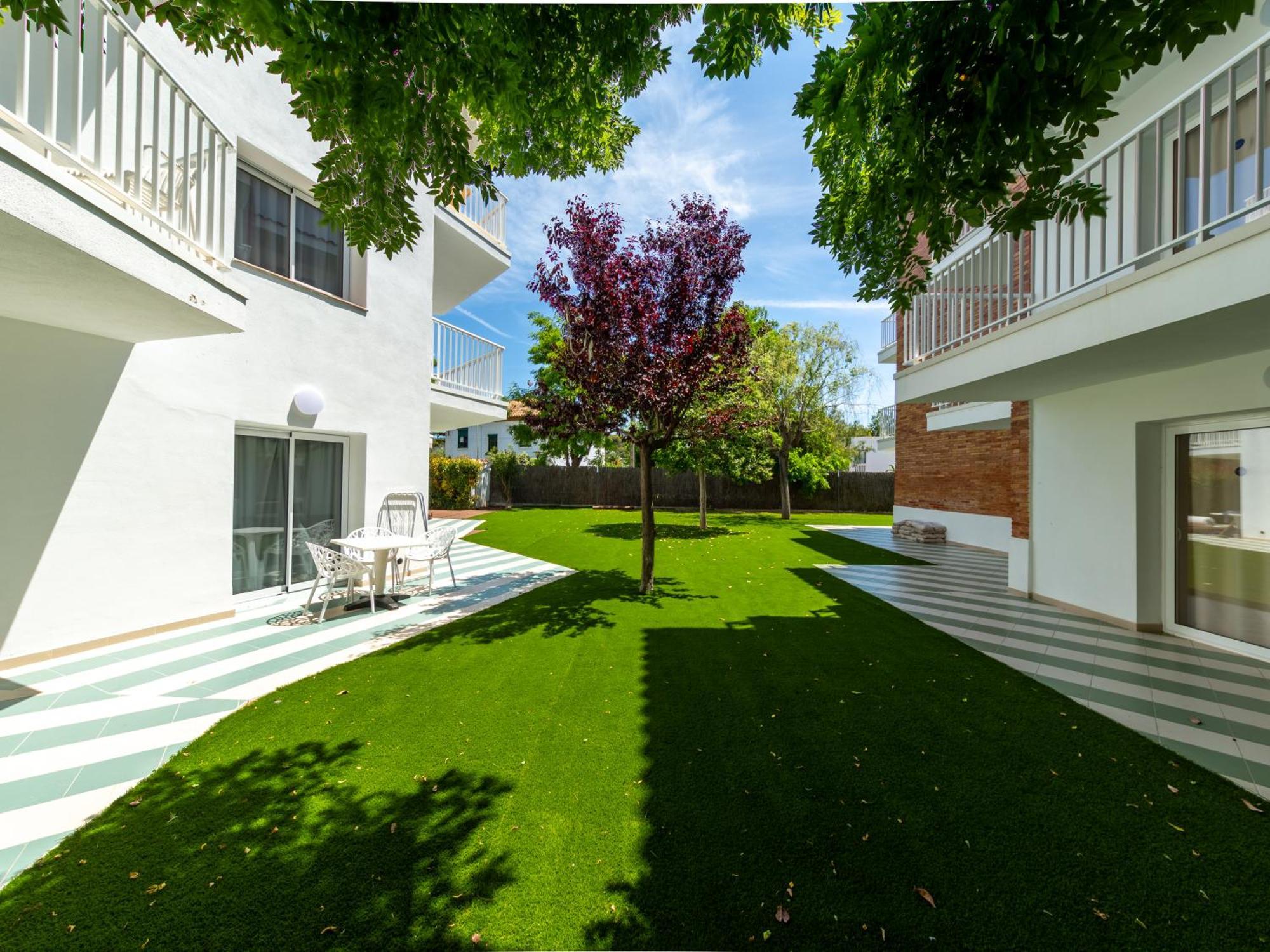 Apartamentos Sunway Arizona Sitges Bagian luar foto